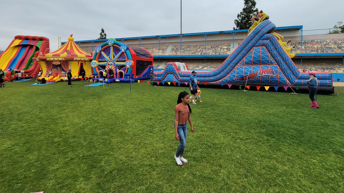 amusement park carnival fair inflatables